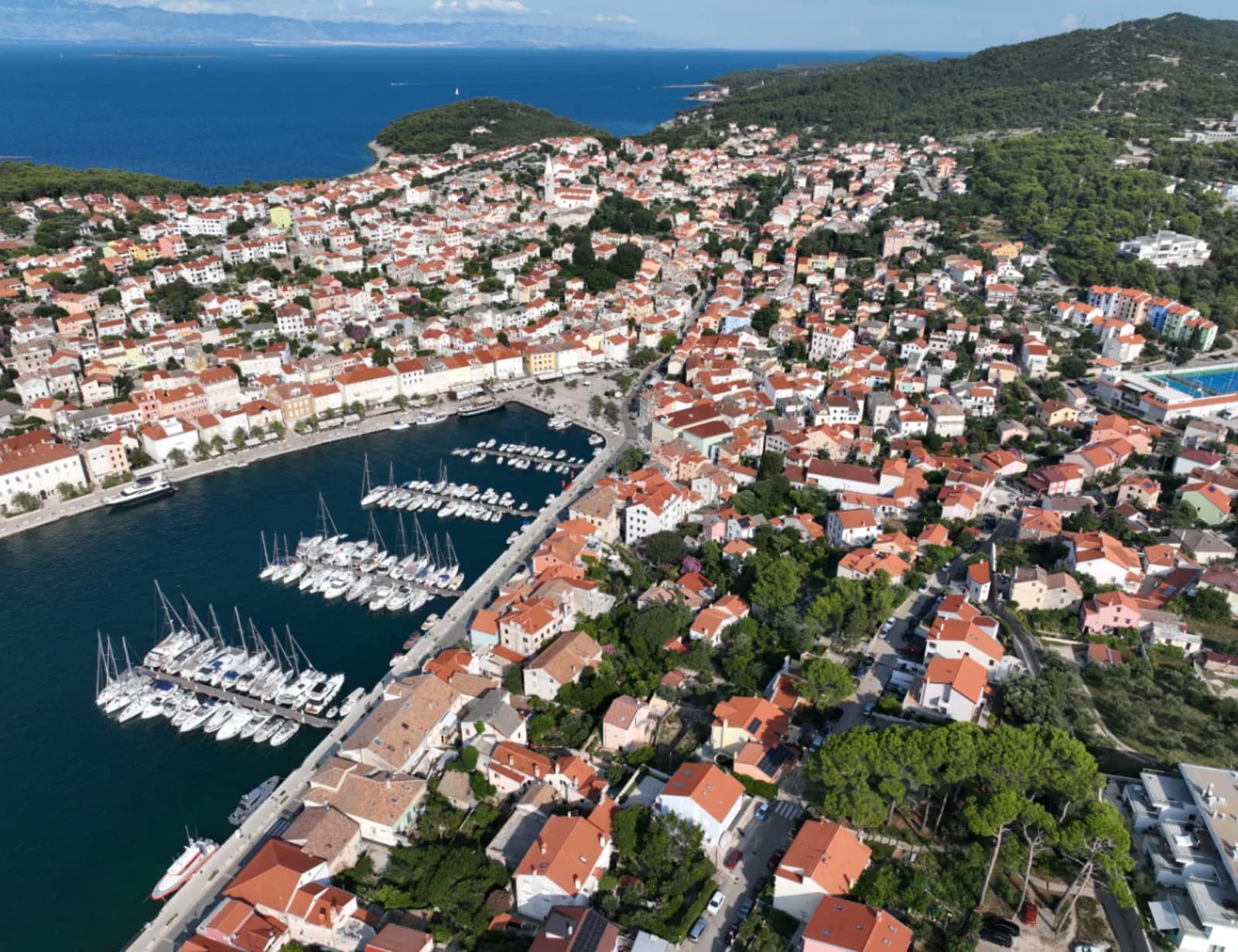 Panorama Malog Lošinja s marinom, apartman na Malom Lošinju, 1. stan