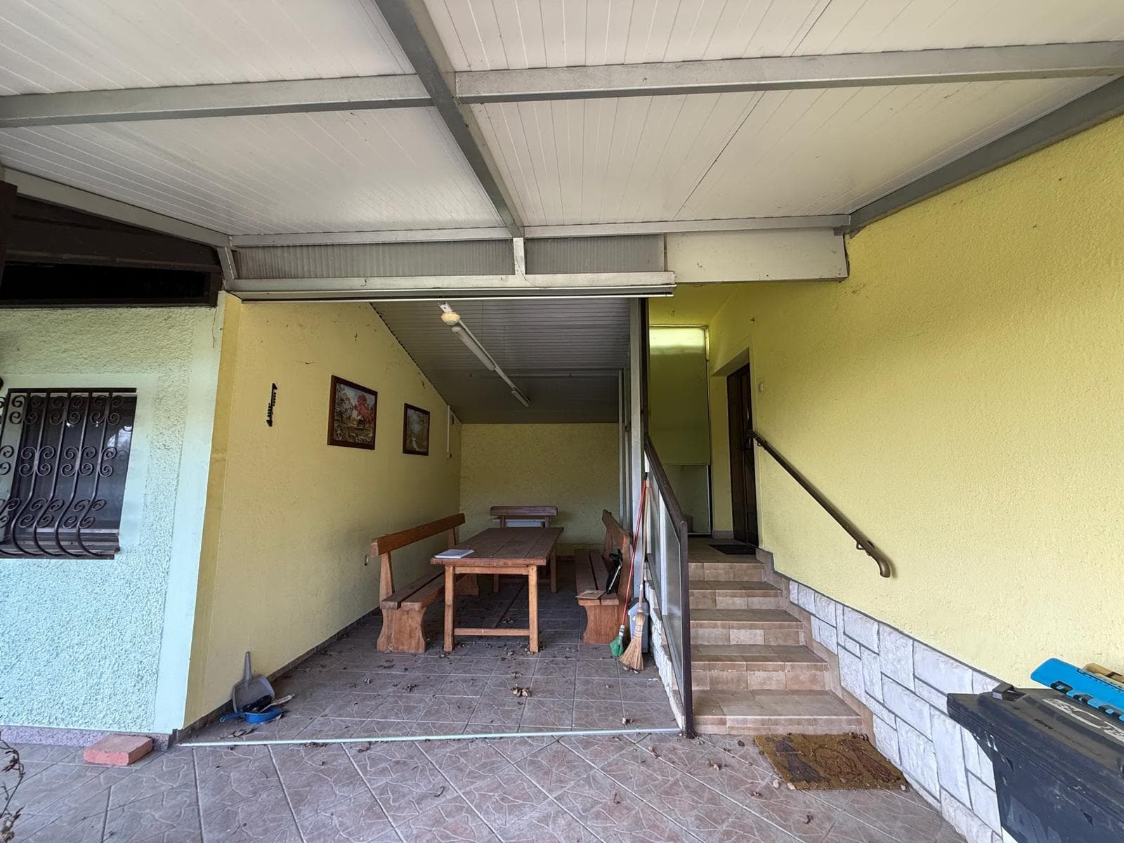 Podrumsko stubište i prostor, obiteljska kuća u Draganiću