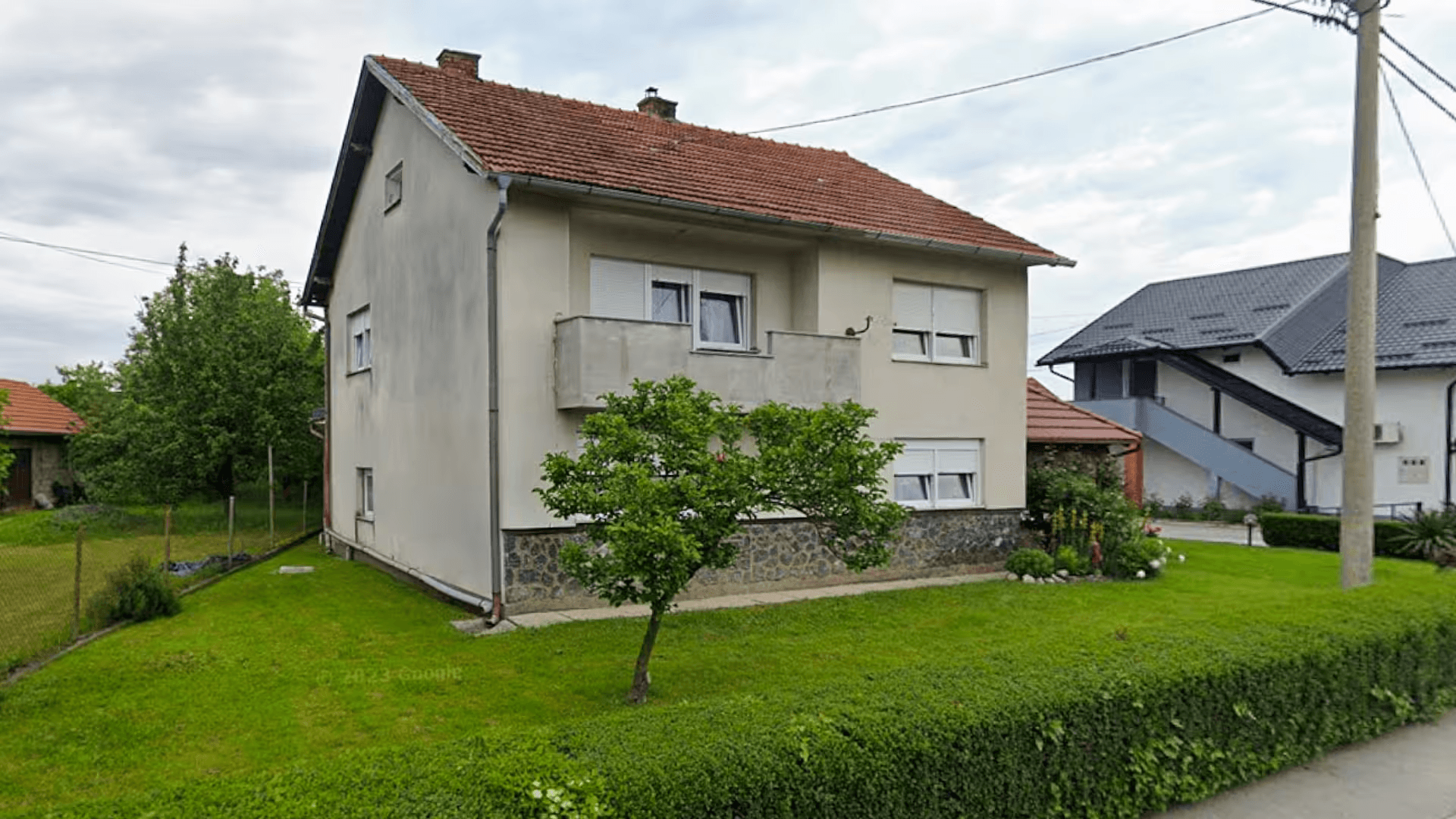 Kuća s gospodarskim zgradama u Novom Marofu